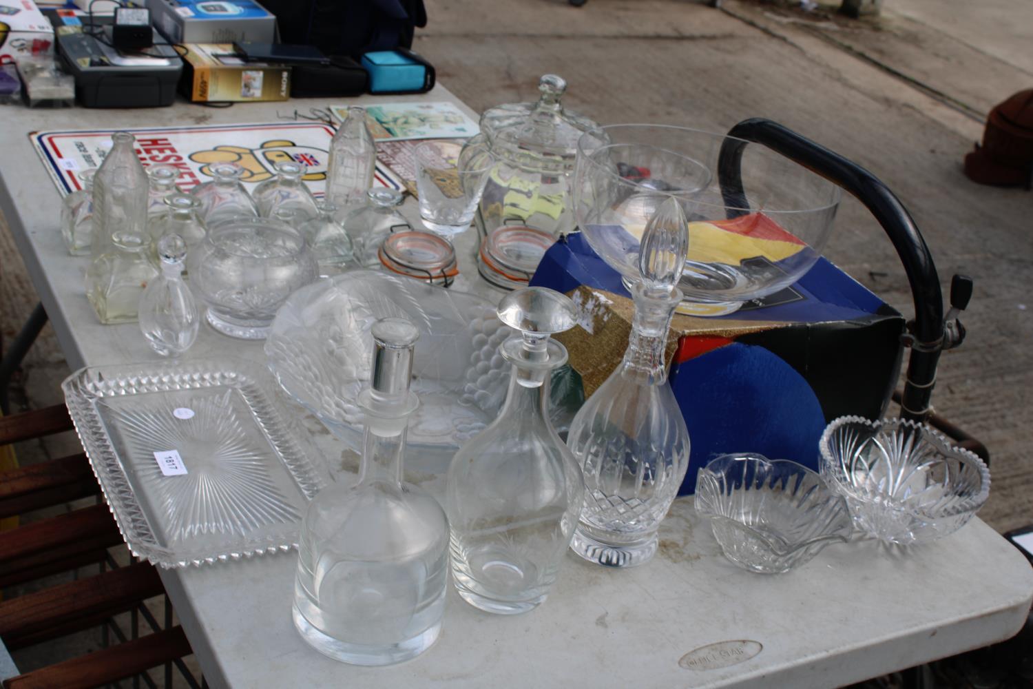 A LARGE ASSORTMENT OF GLASSWARE TO INCLUDE A DARTINGTON BOWL, DECANTORS AND SCENT BOTTLES ETC - Image 2 of 2