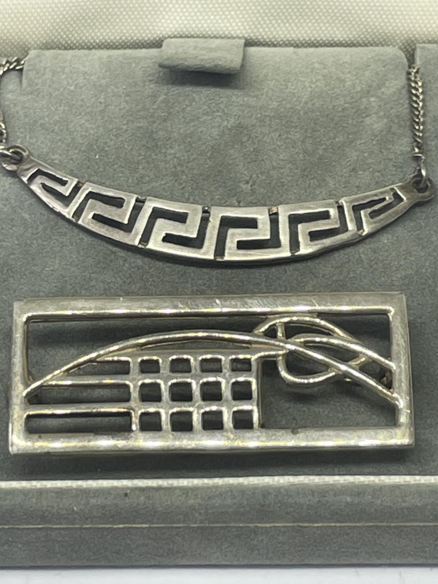 A SILVER MACINTOSCH NECKLACE AND BROOCH - Image 2 of 2