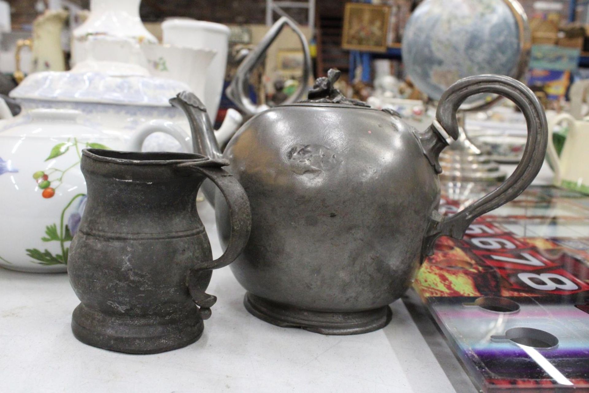 A GEORGIAN PEWTER TEAPOT AND A 14TH CENTURY PEWTER MUG - Image 5 of 5