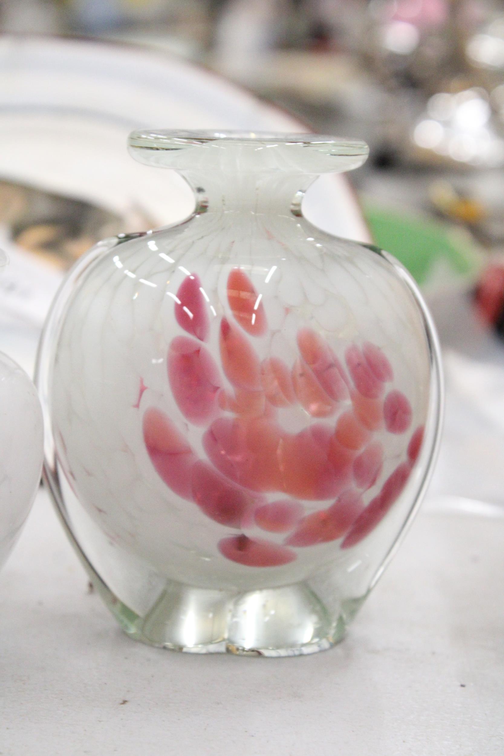 TWO M'DINA VASES, A LOVEBIRDS PAPERWEIGHT AND TWO IRRIDESENT VASES - Image 4 of 4