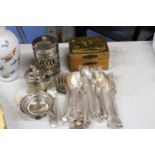 A QUANTITY OF SILVER PLATE TO INCLUDE FLATWARE, A BOM BOM DISH, PLUS A VINTAGE WOODEN BOX ETC