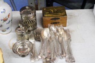 A QUANTITY OF SILVER PLATE TO INCLUDE FLATWARE, A BOM BOM DISH, PLUS A VINTAGE WOODEN BOX ETC