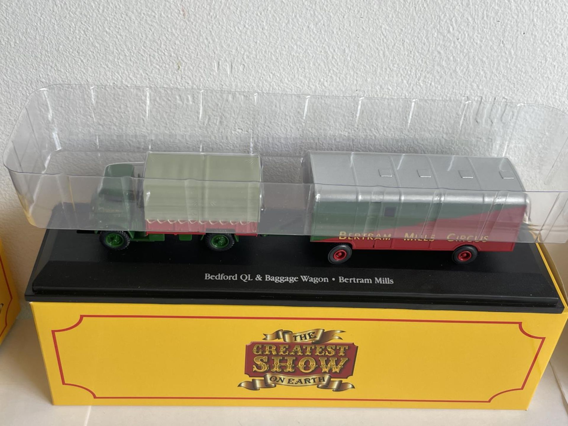 FOUR BOXED THE GREATEST SHOWMAN ON EARTH WAGONS - Image 5 of 10