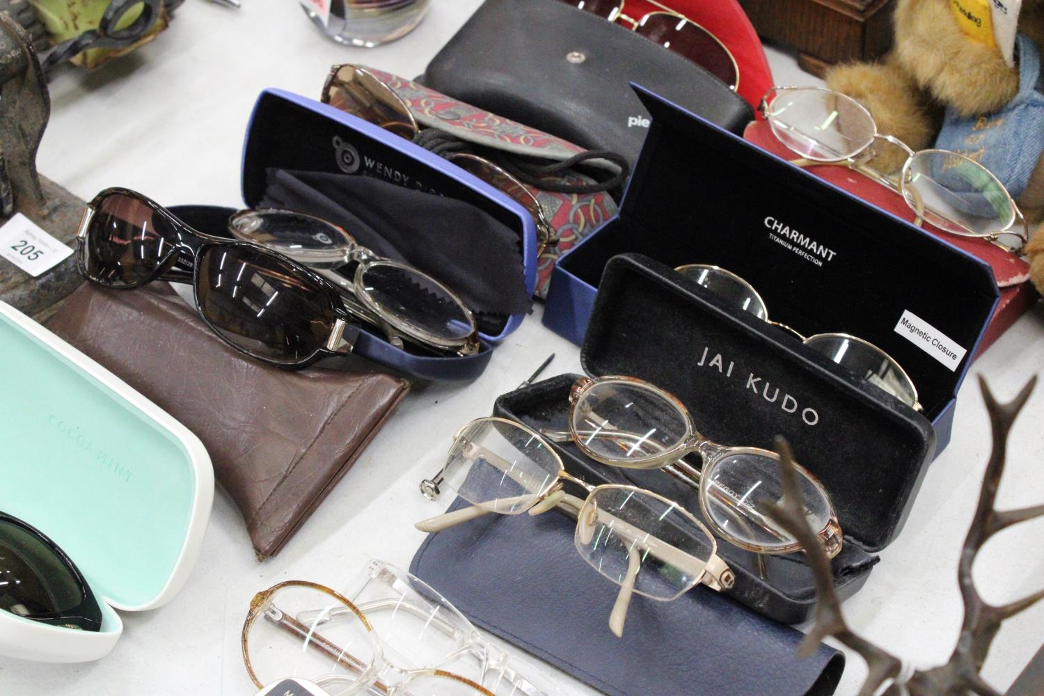 A COLLECTION OF GLASSES AND SUNGLASSES, MARKED COCOA MINT, PIERRE CARDIN, ETC - Image 5 of 5