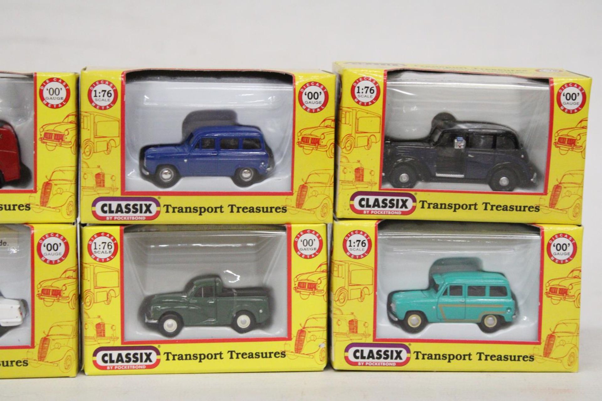 EIGHT AS NEW AND BOXED CLASSIX TRANSPORT TREASURES VEHICLES - Image 3 of 4