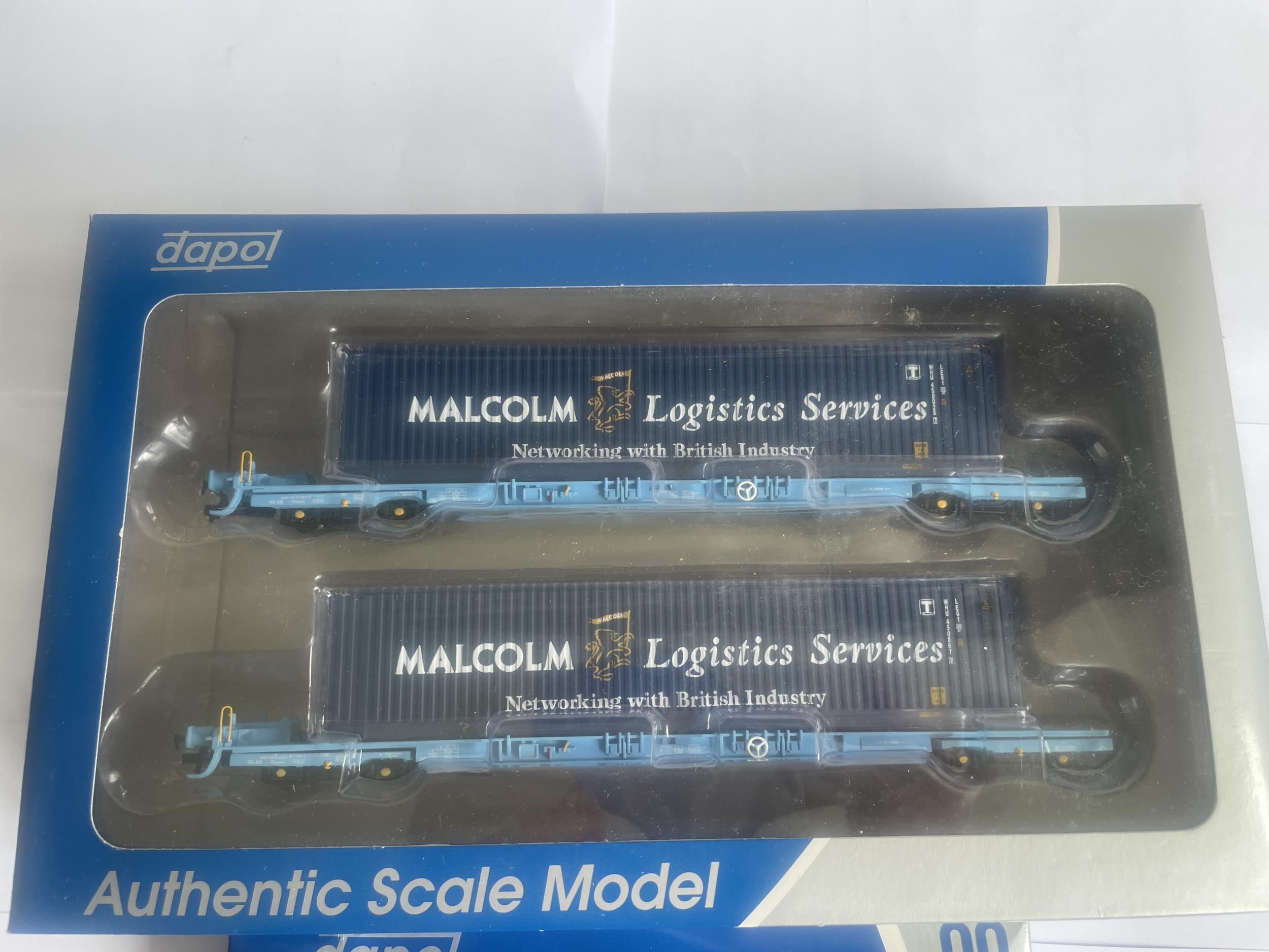 THREE BOXED DAPOL 00 GAUGE MODELS TO INCLUDE A TWIN PACK CONTAINERS, TWO MEGAFRET WAGONS WITH - Image 2 of 4