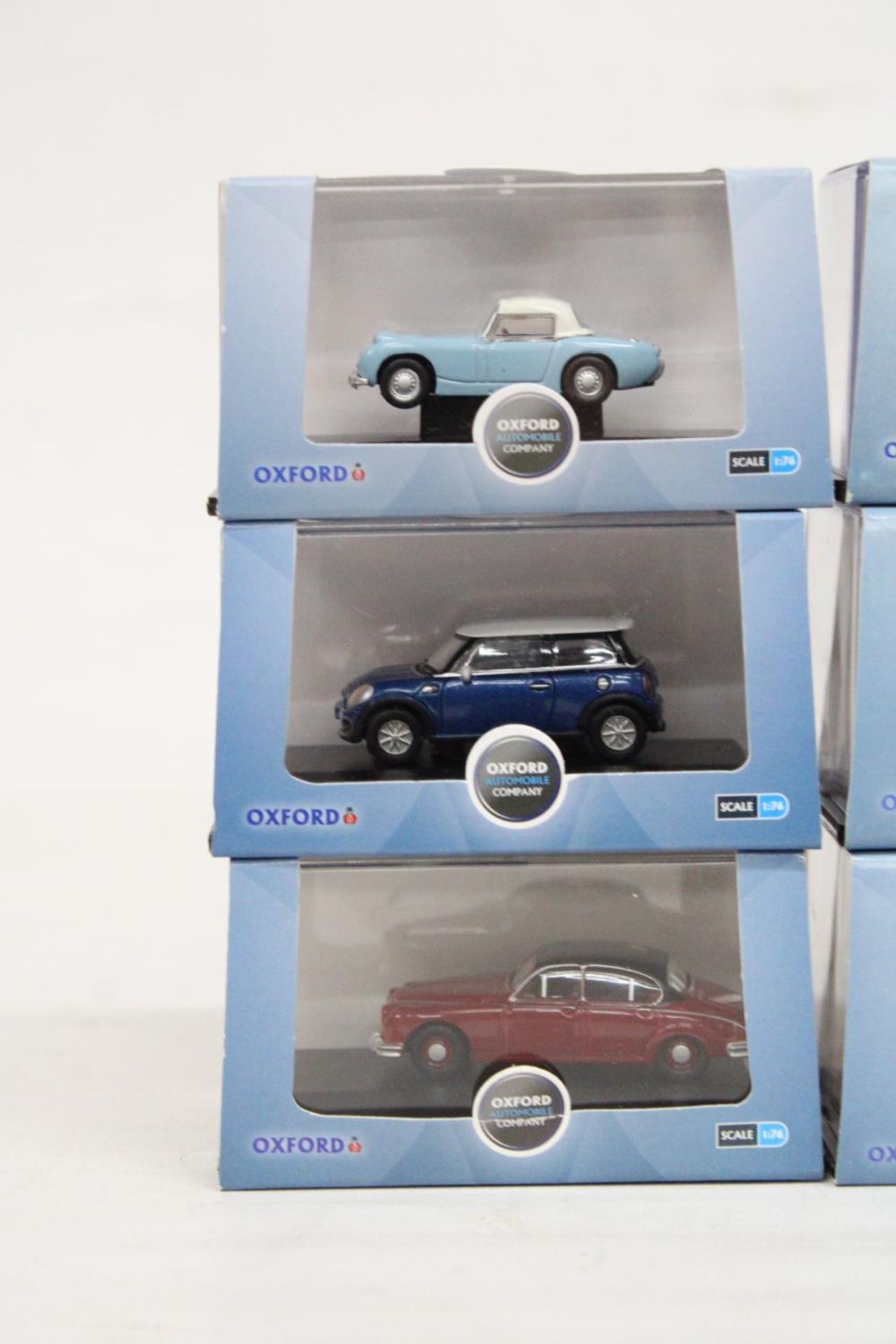 SIX VARIOUS AS NEW AND BOXED OXFORD AUTOMOBILE COMPANY VEHICLES - Image 2 of 8