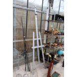 A WOODEN SILVER PAINTED ADJUSTABLE ARTIST EASEL