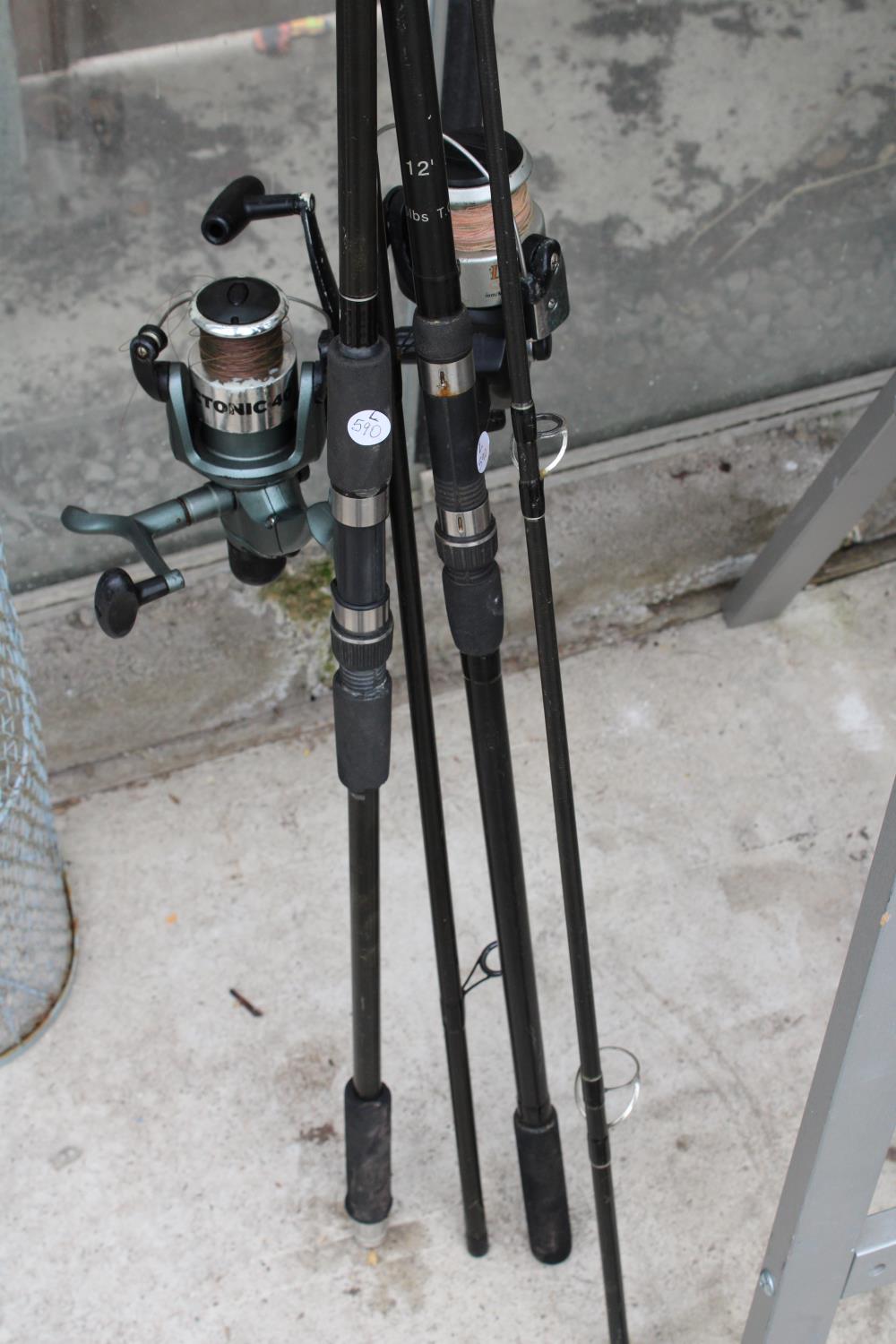 TWO FISHING RODS WITH REELS TO INCLUDE A GOLD SHADOW ETC - Image 2 of 5