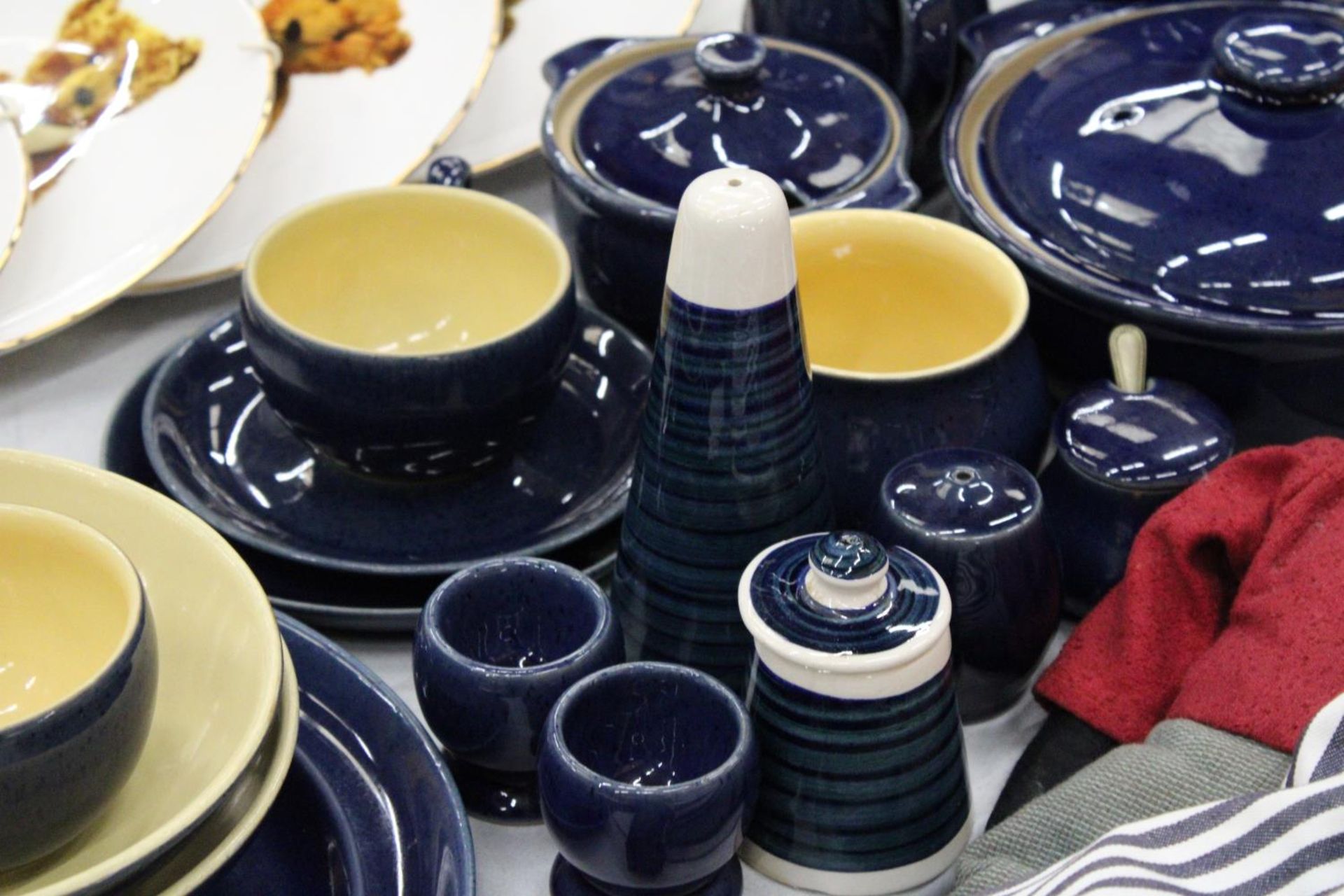 A QUANTITY OF DENBY COBALT BLUE STONEWARE TO INCLUDE A COFFEEPOT, LIDDED TUREEN, CUPS AND SAUCERS, - Image 6 of 6