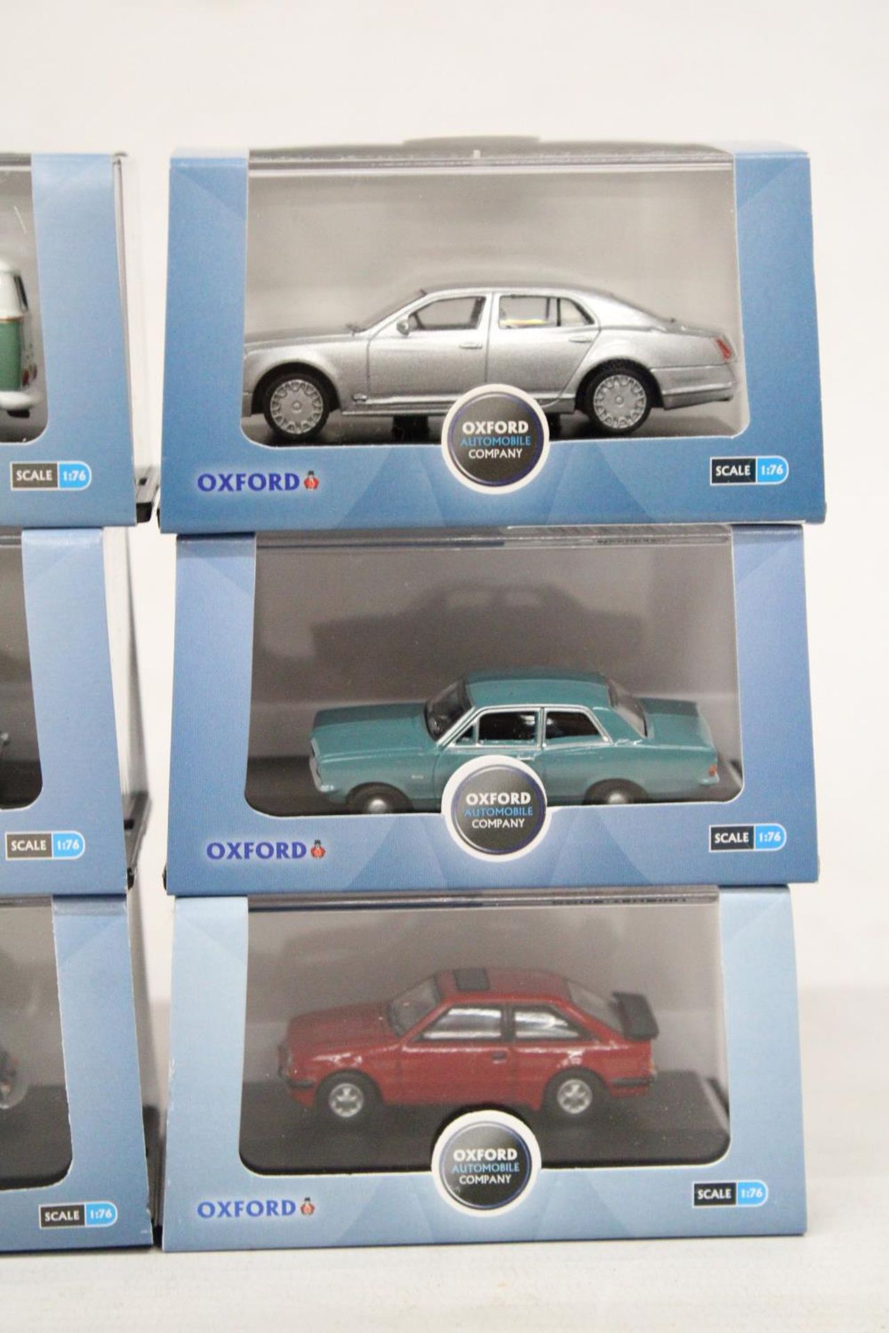 SIX VARIOUS AS NEW AND BOXED OXFORD AUTOMOBILE COMPANY VEHICLES - Image 3 of 7