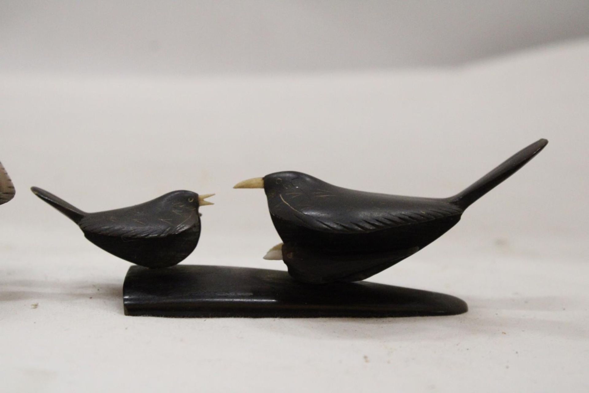 TWO TRIBAL ART CARVED BIRDS - Image 2 of 6