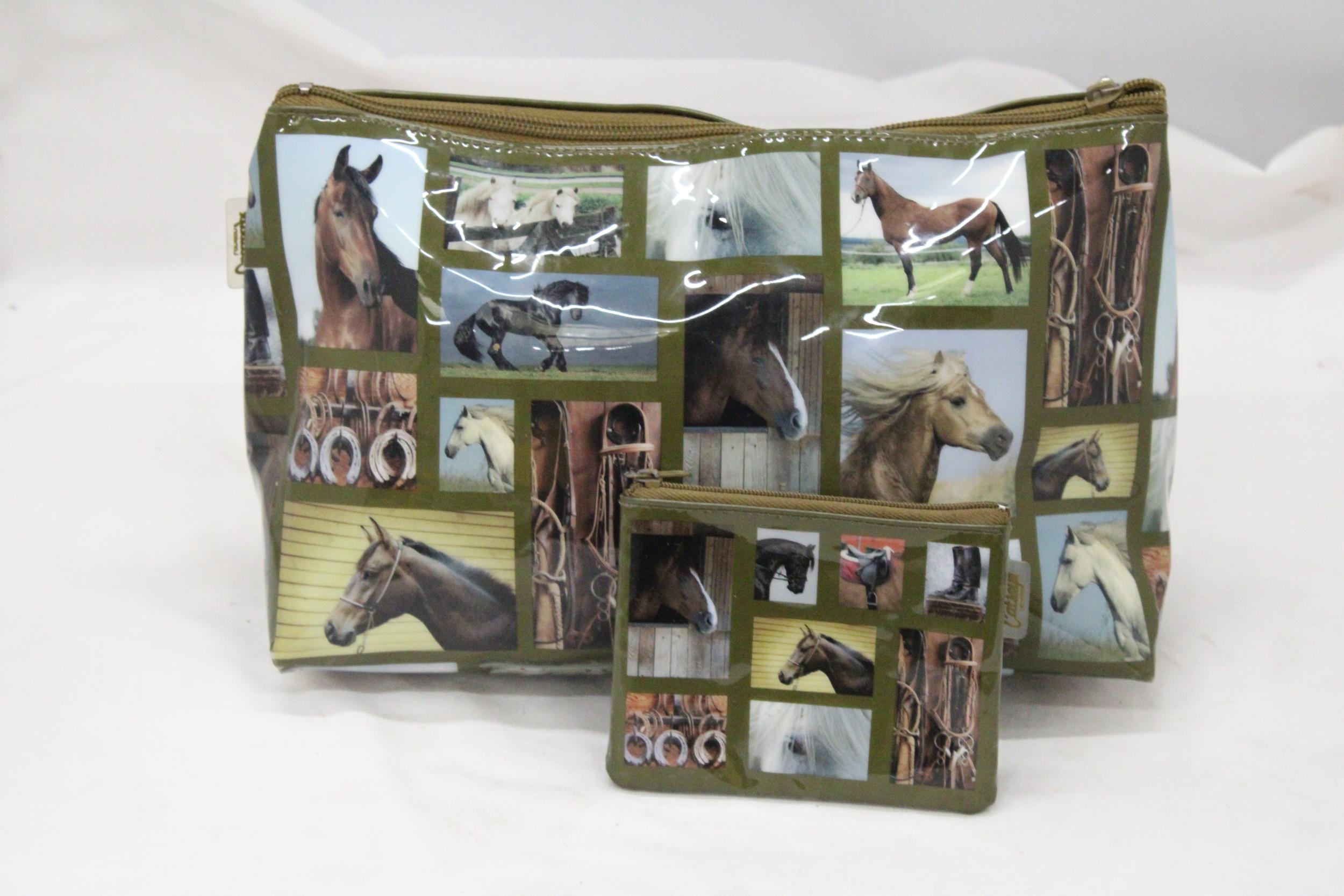 A DESIGNER "HORSEY" BAG WITH A MATCHING PURSE BY CATSEYE OF LONDON