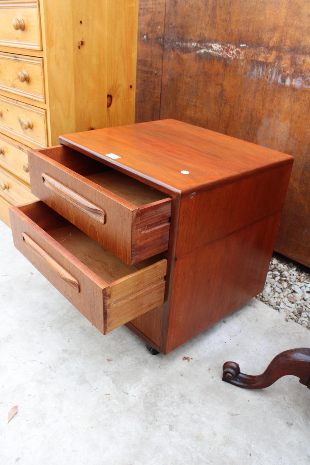 A G PLAN SMALL RETRO CHEST OF THREE DRAWERS 20" WIDE - Image 2 of 3