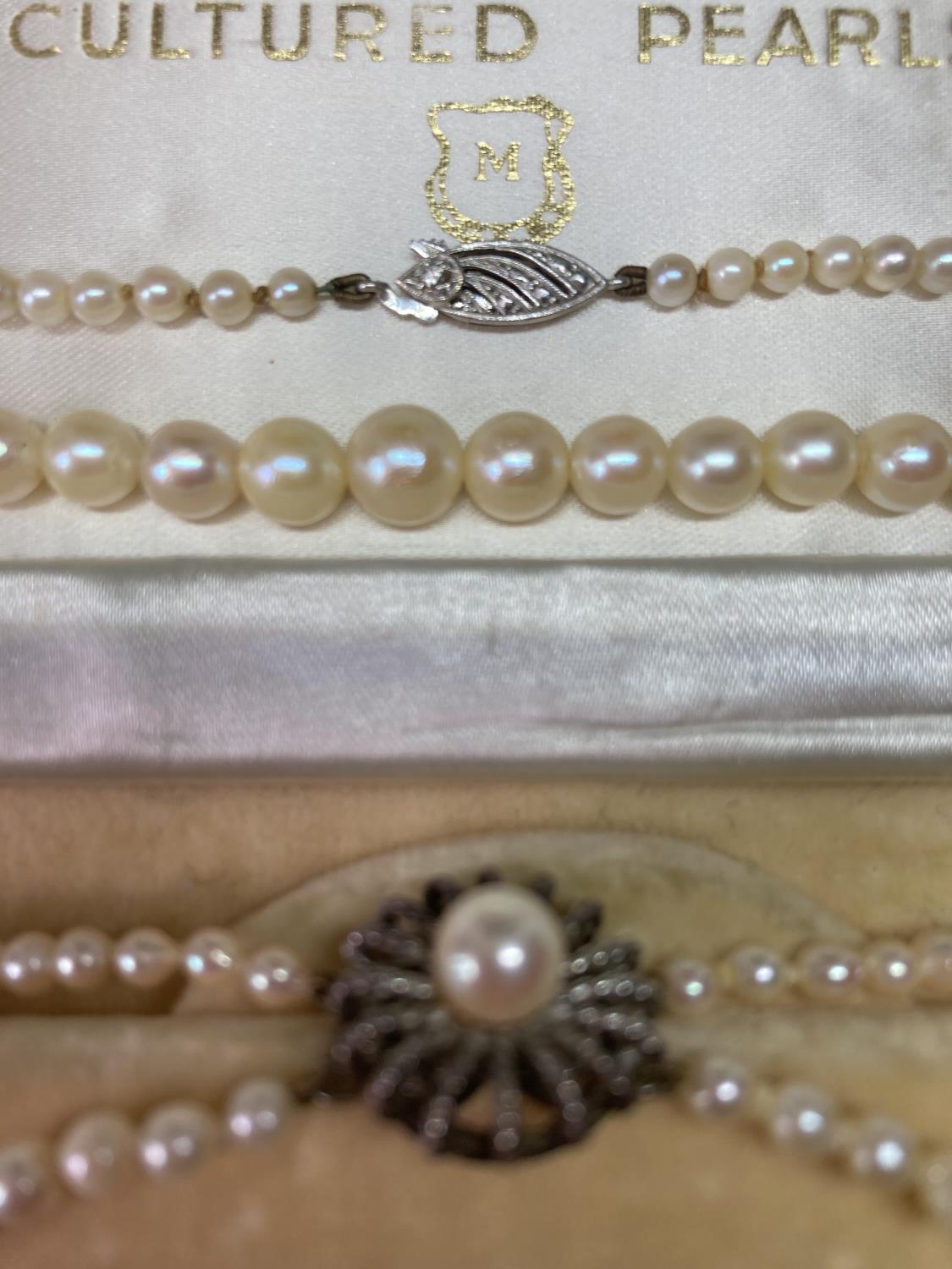 TWO SETS OF PEARLs IN A PRESENTATION BOX - Image 3 of 3