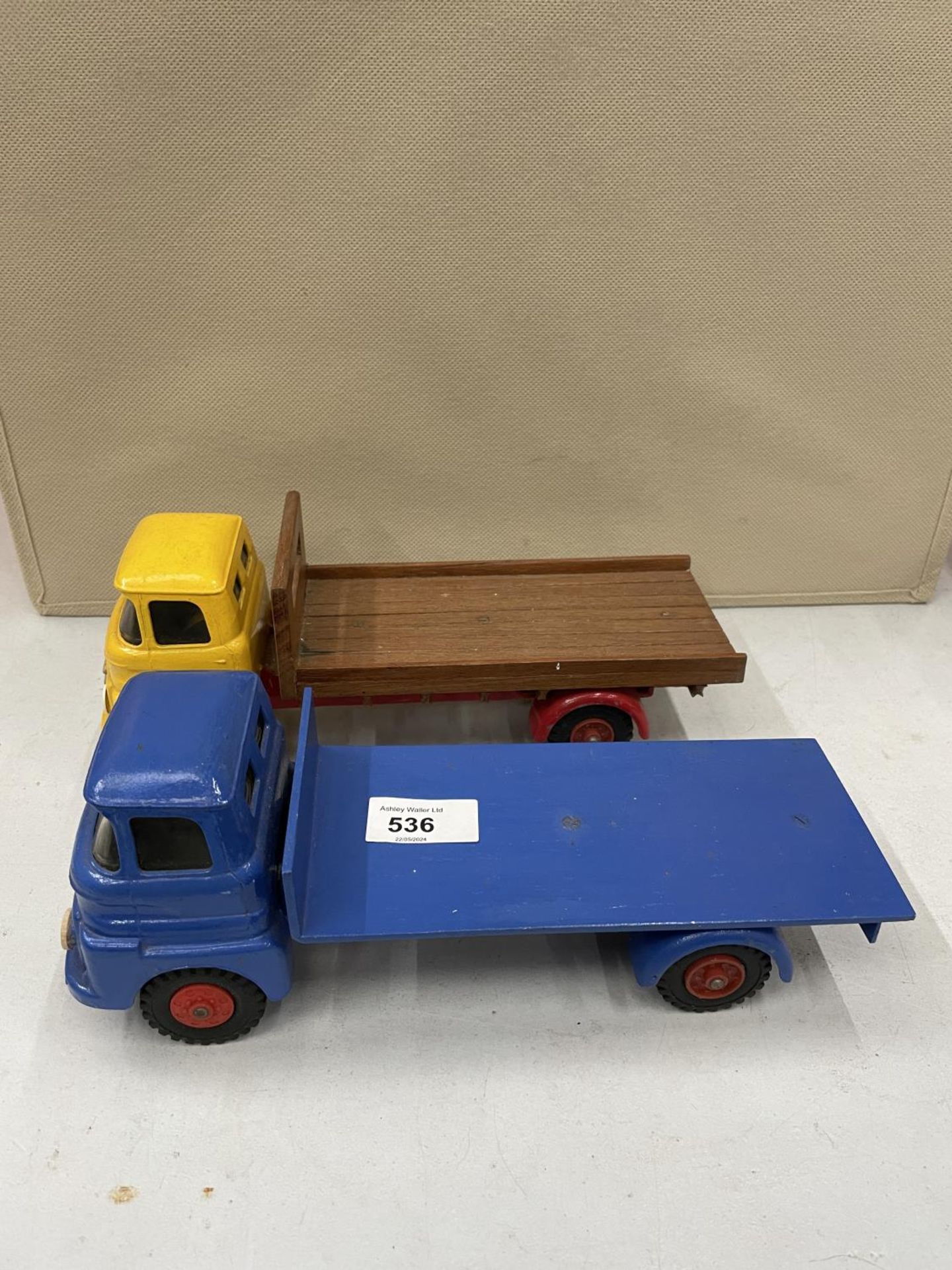 TWO TRIANG MODEL FLATBED TRUCKS, RESTORED FROM ORIGNAL - Image 2 of 6