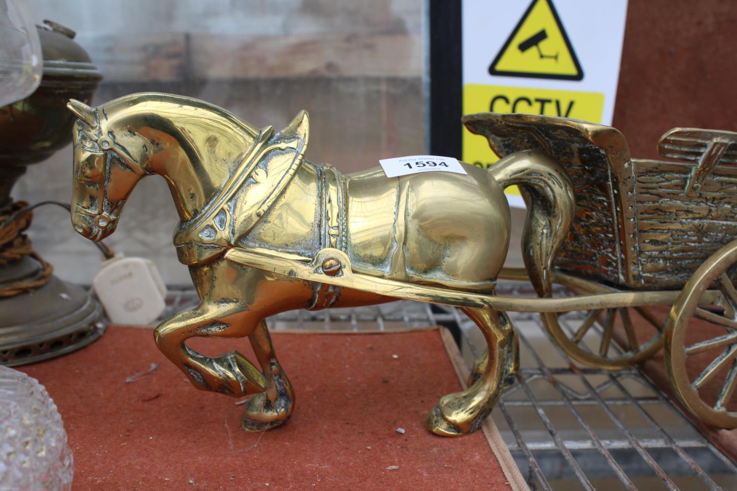 A VINTAGE HEAVY BRASS SHIRE HORSE AND CART - Image 2 of 3