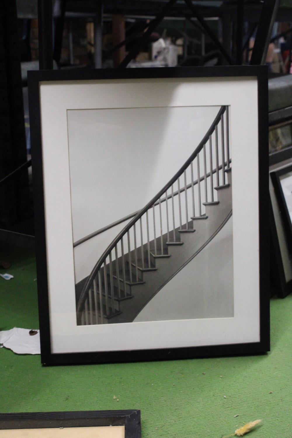 THREE MODERN MONOCHROME FRAMED PRINTS TO INCLUDE TWO SEASCAPE SCENCE PLUS STAIRCASE - Image 4 of 5