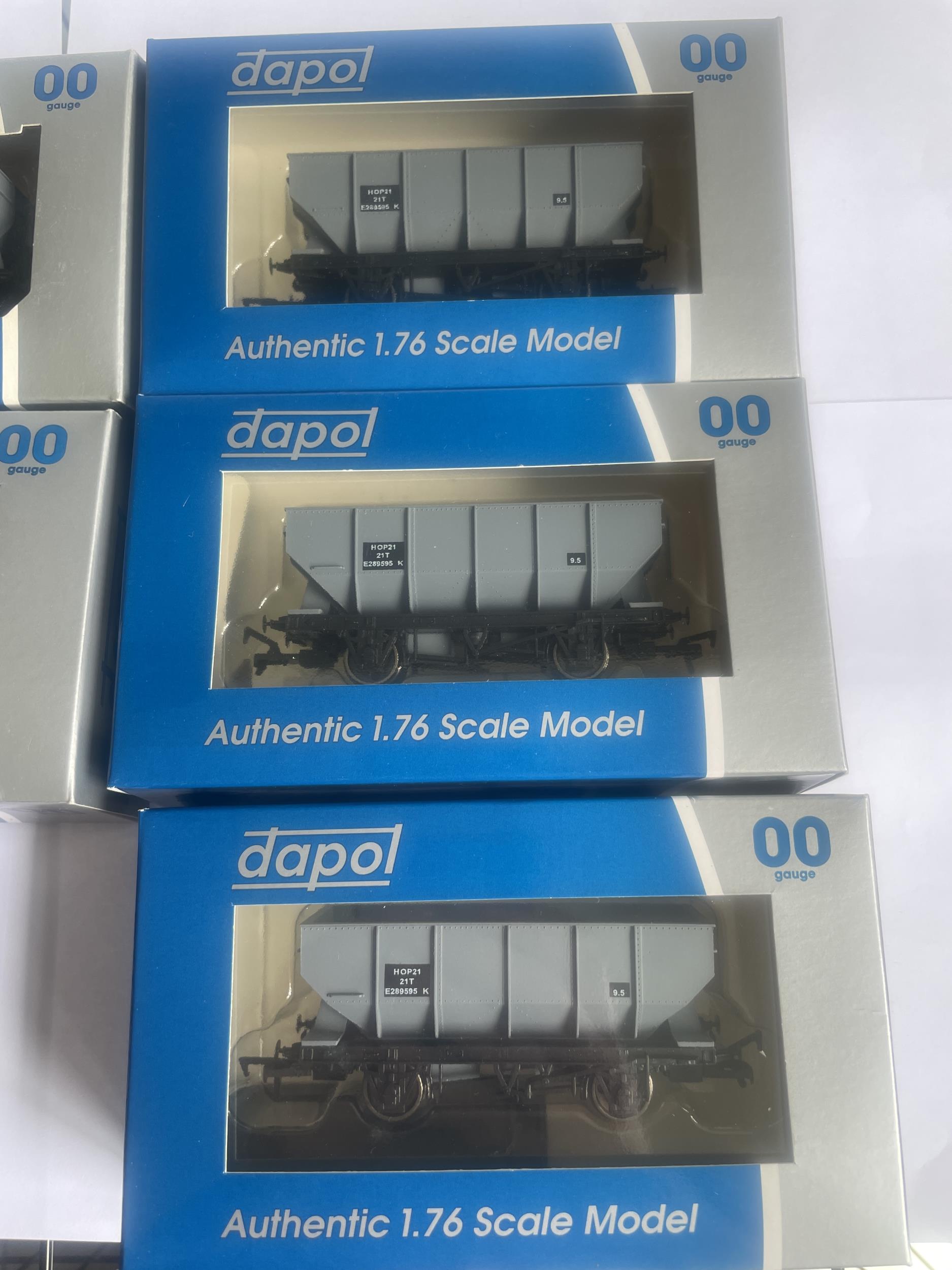 FIVE BOXED DAPOL 00 GAUGE BR HOPPERS - Image 3 of 4