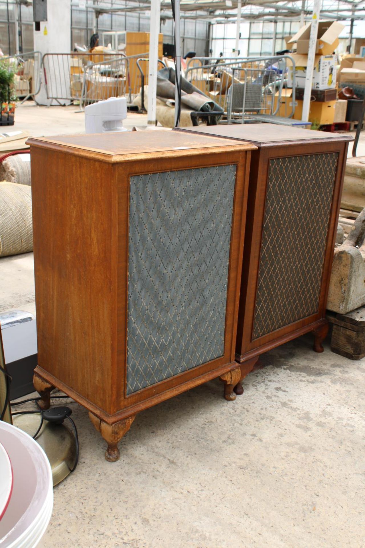 A PAIR OF WALNUT CASED DYNATRON LS2638 SPEAKERS - Image 2 of 4