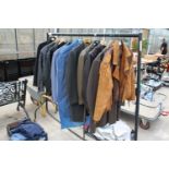 A LARGE ASSORTMENT OF MENS JACKETS TO INCLUDE LEATHER JACKETS AND OVERCOATS ETC