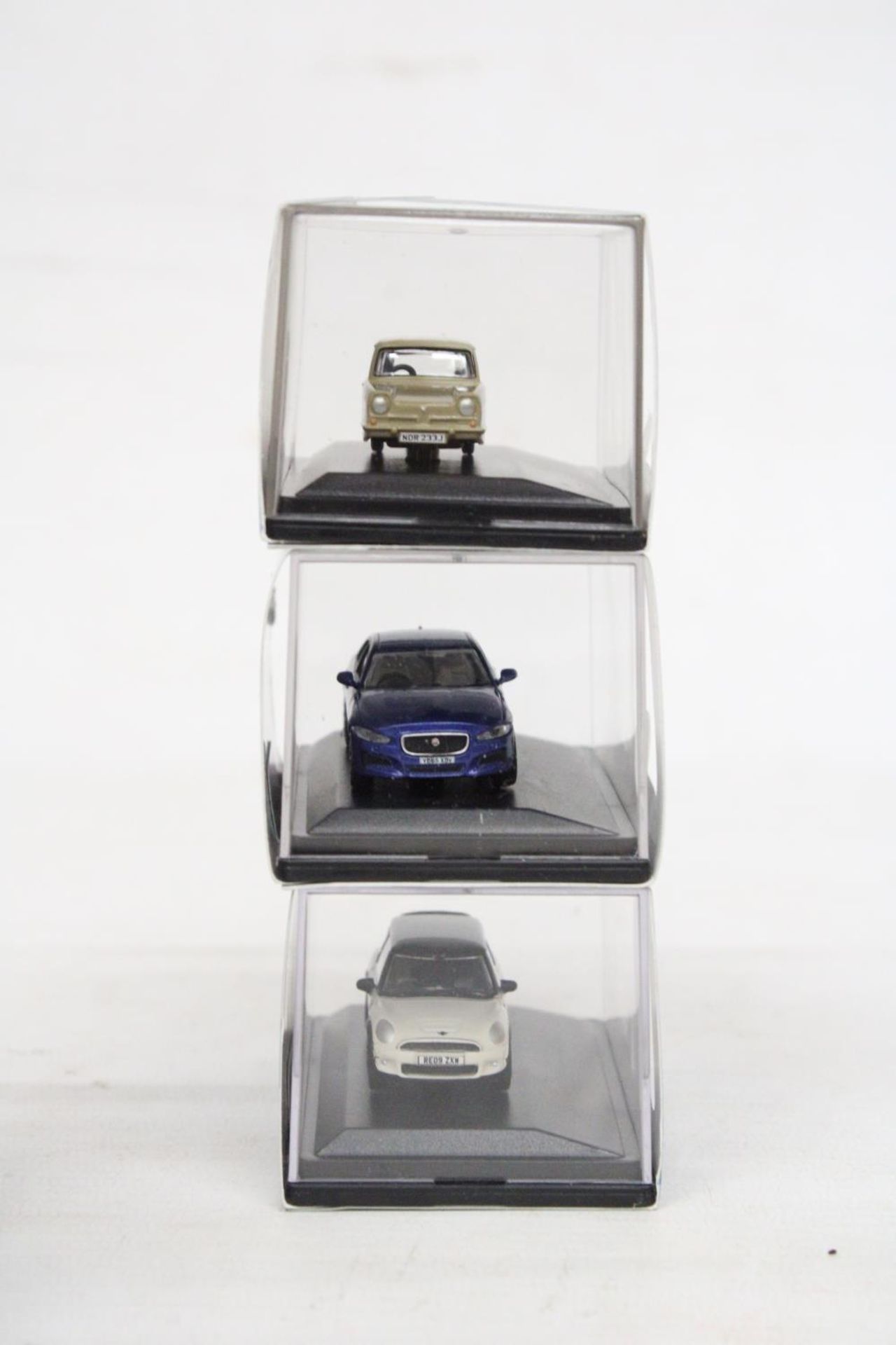 SIX VARIOUS AS NEW AND BOXED OXFORD AUTOMOBILE COMPANY VEHICLES - Image 5 of 8