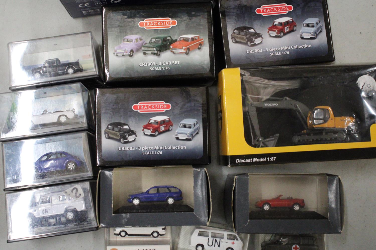 VARIOUS BOXED MOTOR VEHICLES AND VANS ETC. TO INCLUDE A DIECAST VOLVO DIGGER 1:87 SCALE - Image 2 of 5