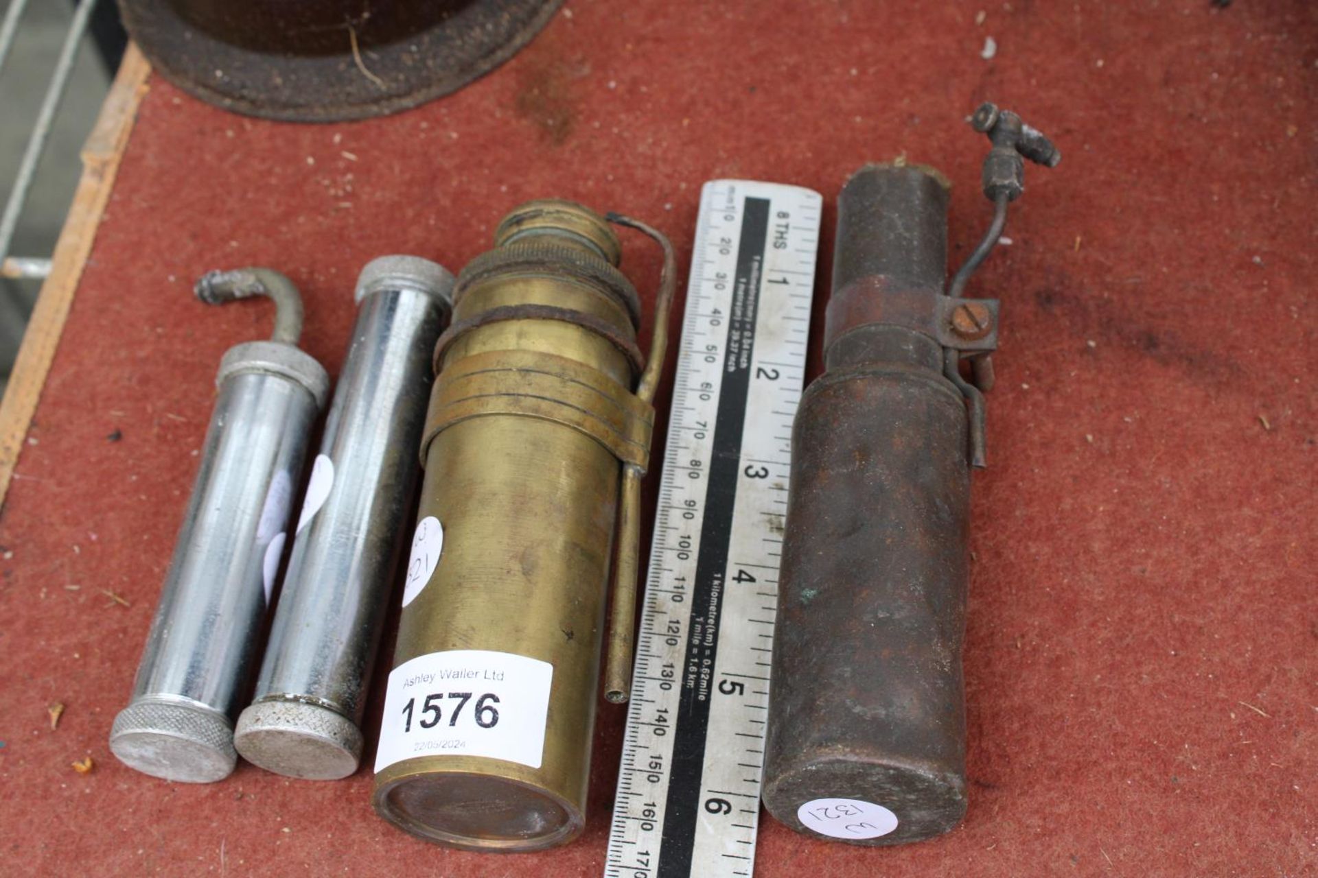 AN ASSORTMENT OF VINTAGE SMALL JEWLERS GAS TORCHES