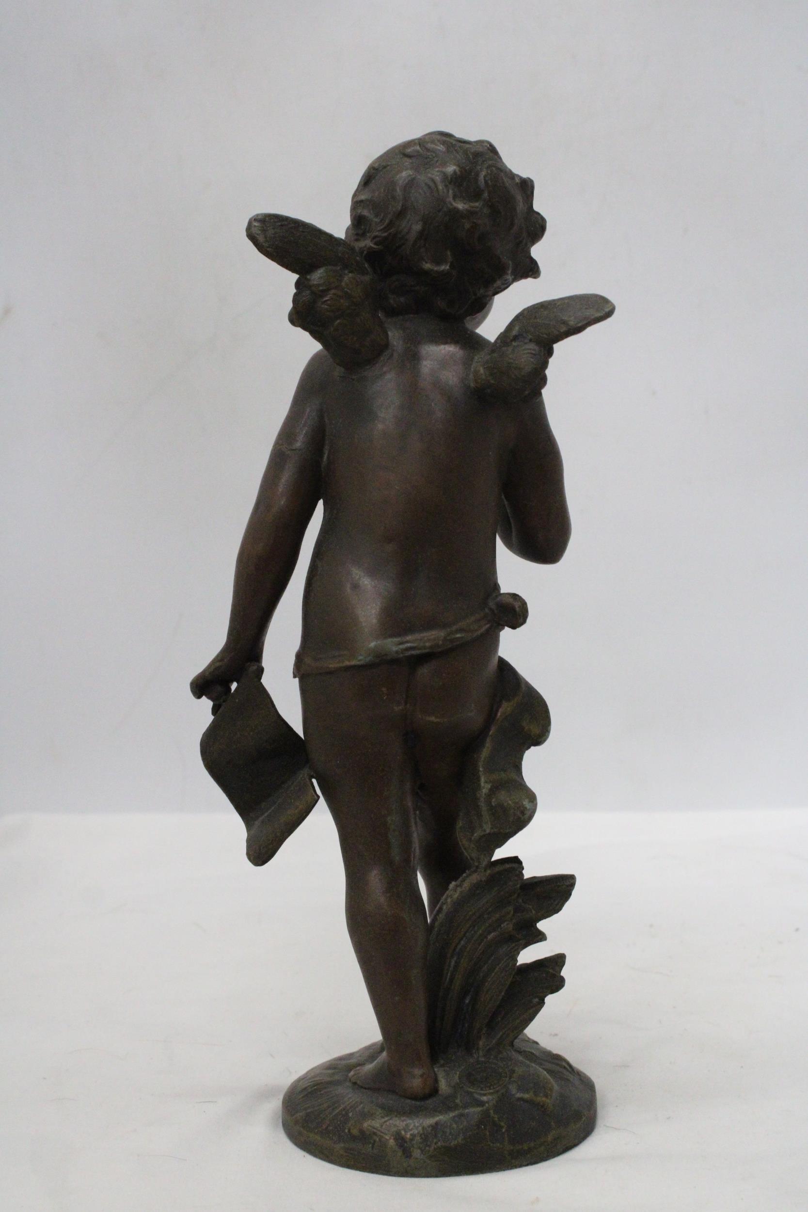 A BRONZE SCULPTURE OF A CHERUB SIGNED TO THE BASE - Image 4 of 6