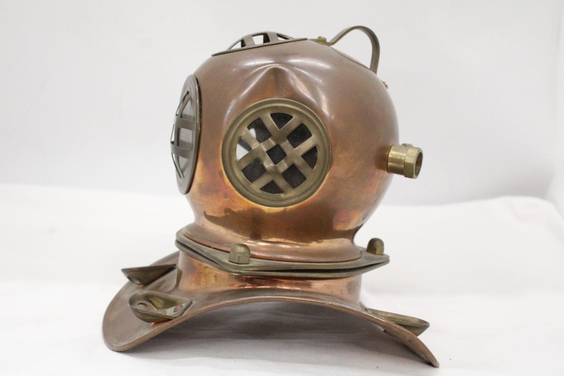A VINTAGE COPPER AND BRASS DIVERS HELMET - Image 2 of 6