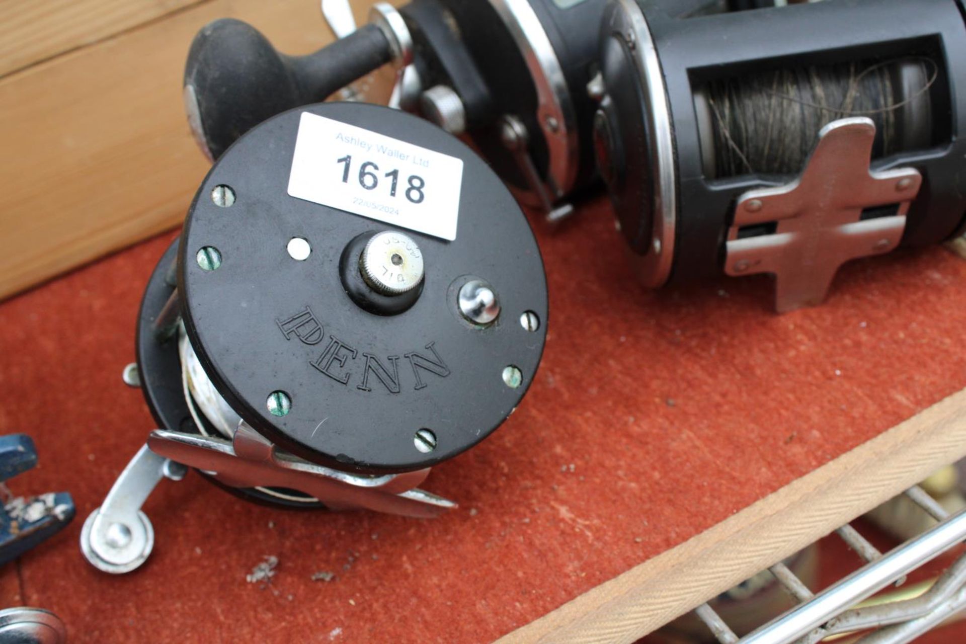 THREE VARIOUS FISHING REELS TO INCLUDE A ROVEX AND A PENN ETC - Image 2 of 3