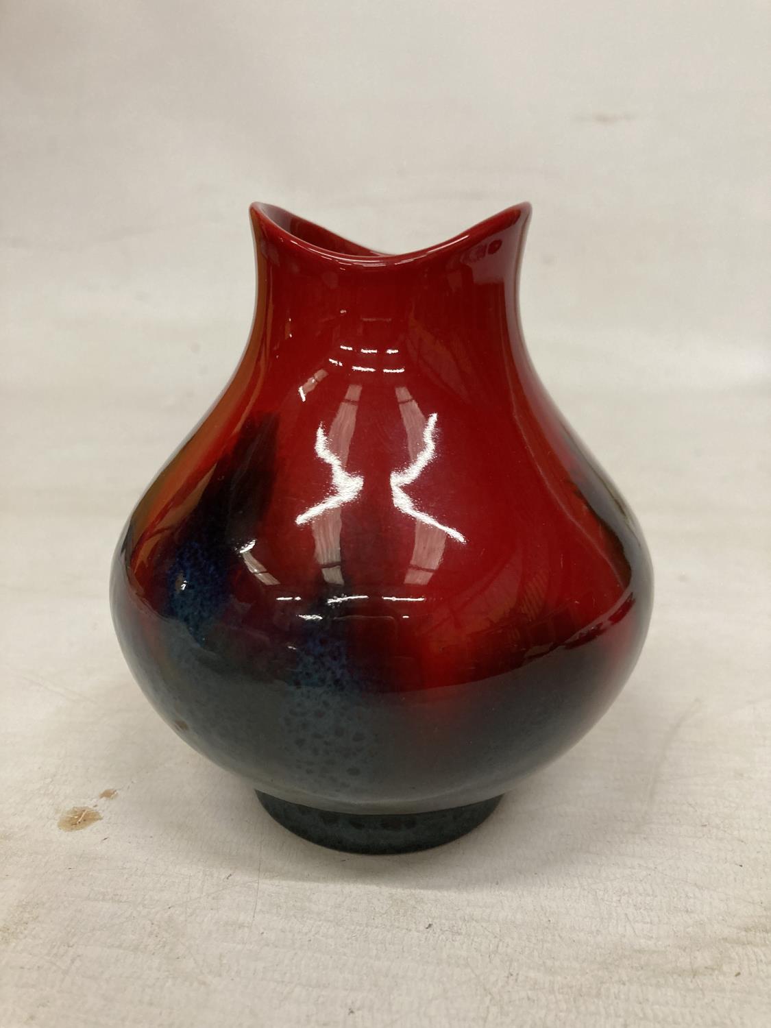 A ROYAL DOULTON FLAMBE VEINED VASE - Image 3 of 6