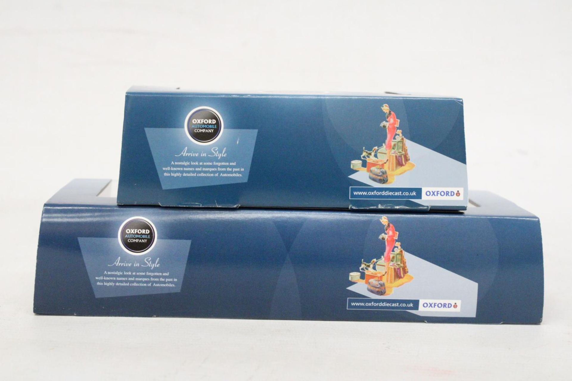 TWO OXFORD AS NEW AND BOXED AUTOMOBILE COMPANY SETS TO INCLUDE A FIVE PIECE MG SET AND A THREE PIECE - Image 7 of 8