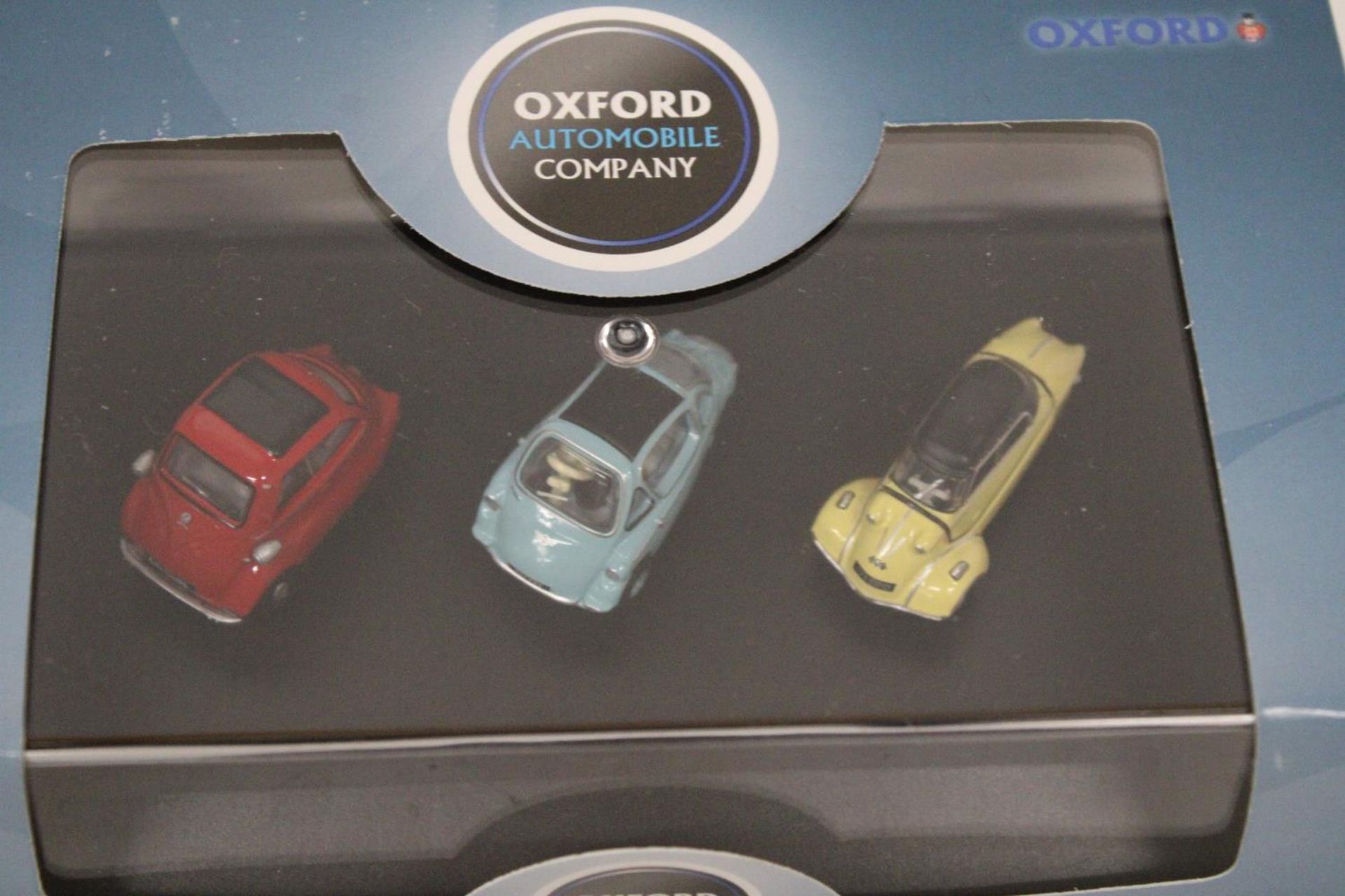 TWO OXFORD AS NEW AND BOXED AUTOMOBILE COMPANY SETS TO INCLUDE A FIVE PIECE MG SET AND A THREE PIECE - Image 4 of 8