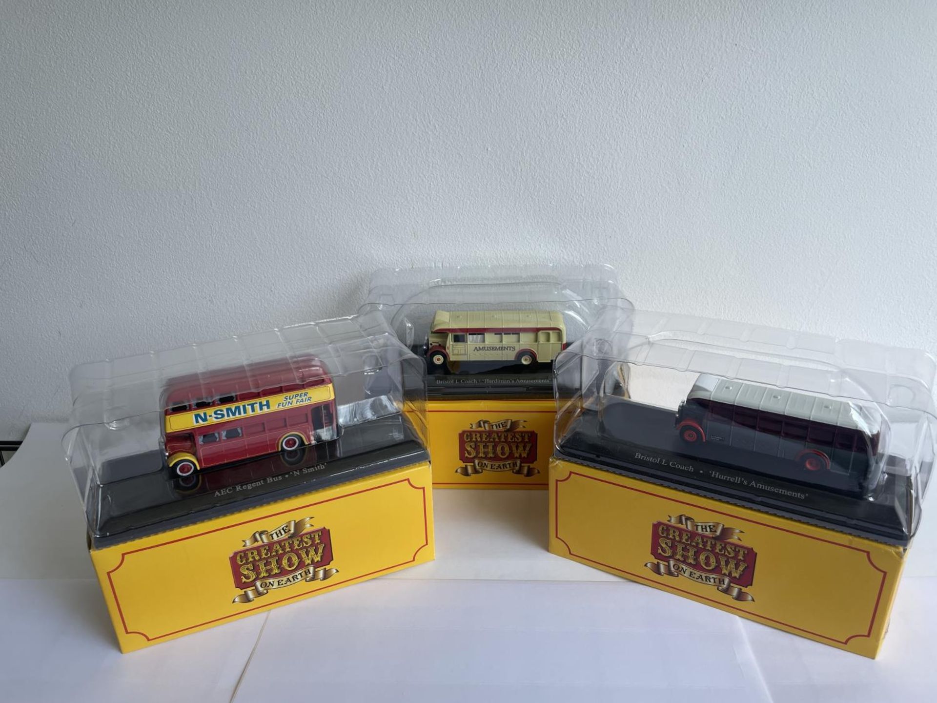 FOUR BOXED THE GREATEST SHOWMAN ON EARTH VEHICLES - Image 12 of 15