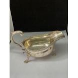 A BOODLE AND DUNTHORNE LORD STREET LIVERPOOL HALLMARKED CHESTER SILVER SAUCE BOAT GROSS WEIGHT 145