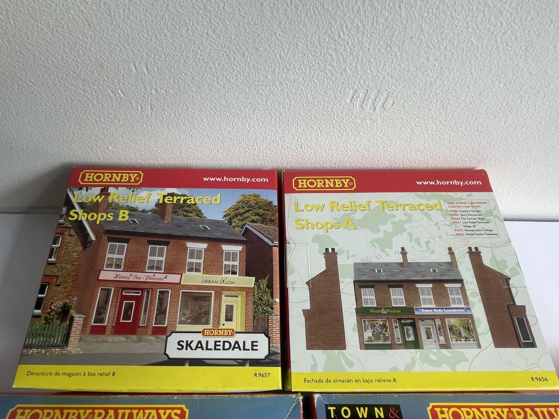 FIVE BOXED HORNBY 00 GAUGE MODEL BUILDING KITS TO INCLUDE THREE VICTORIAN SHOPS AND LOW RELIEF - Image 2 of 3