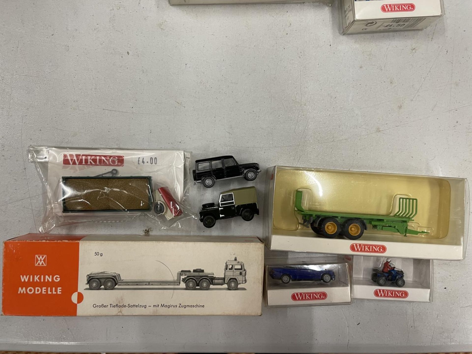 EIGHTEEN 1:87 SCALE MIXED VEHICLES, TWO UNBOXED - Image 5 of 6