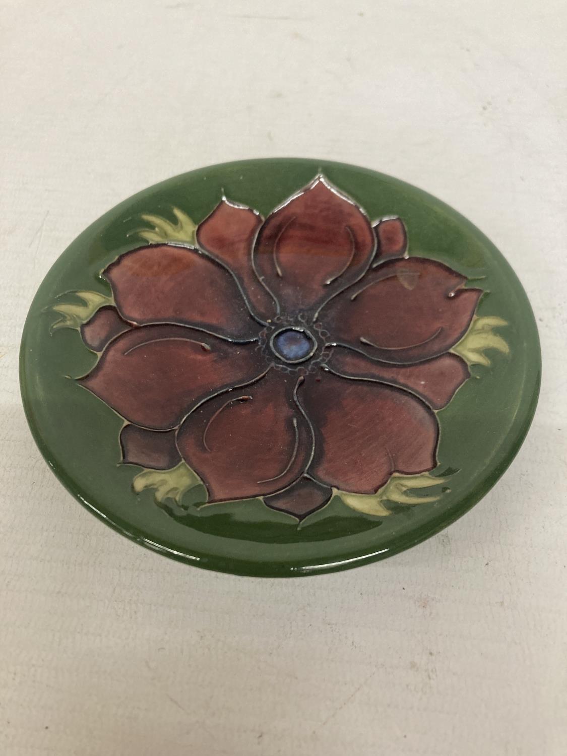 A MOORCROFT ANEMONE PATTERN PIN DISH