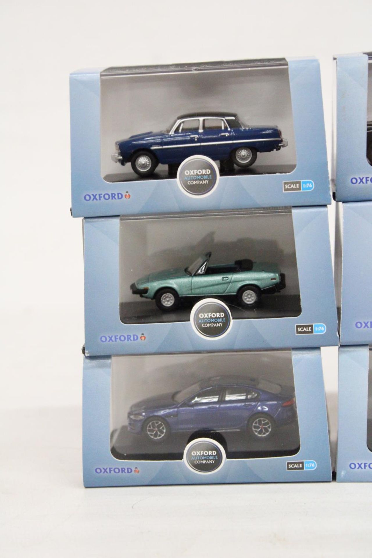 SIX VARIOUS AS NEW AND BOXED OXFORD AUTOMOBILE COMPANY VEHICLES - Image 2 of 6