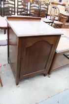 AN EARLY 20TH CENTURY MAHOGANY CUPBOARD, 24" WIDE BEARING JAMES LOWE (0LDHAM) LABEL