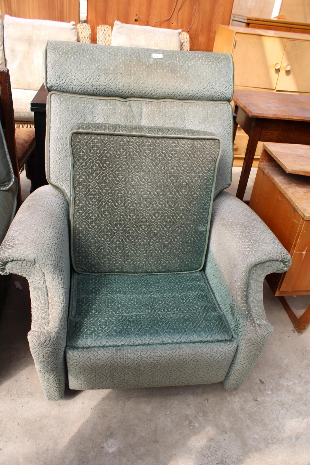 A PARKER KNOLL RECLINER CHAIR, MODEL NO. N30 - Image 2 of 2