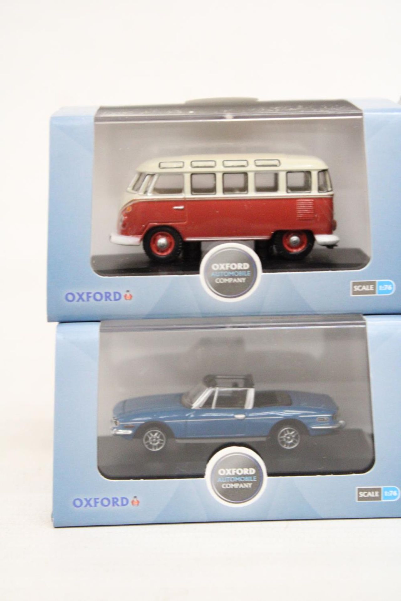 FOUR VARIOUS AS NEW AND BOXED OXFORD AUTOMOBILE COMPANY VEHICLES - Image 2 of 7