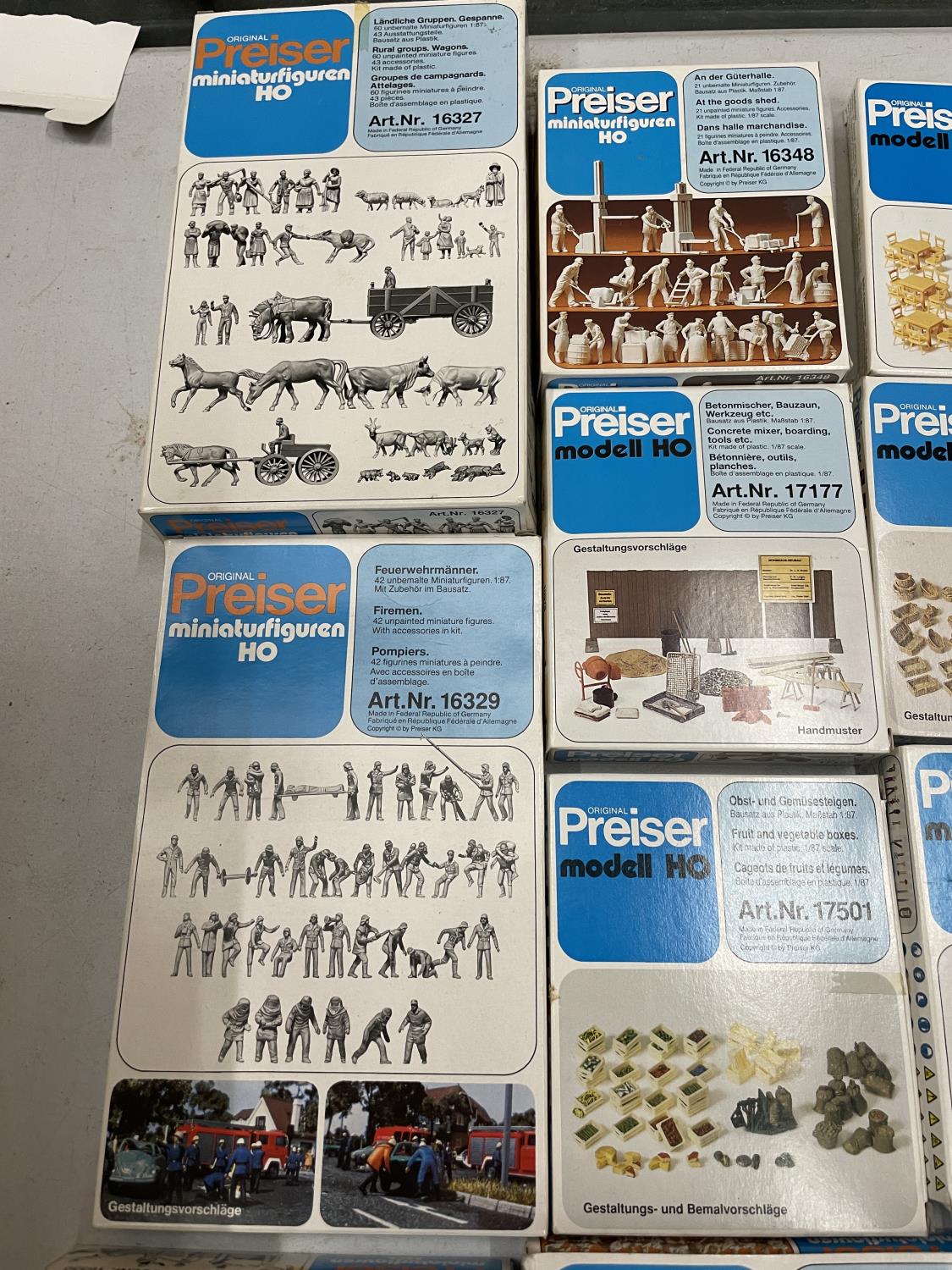 A LARGE COLLECTION OF BOXED PREISER MODELL HO FIGURES AND VEHICLES - Image 2 of 9