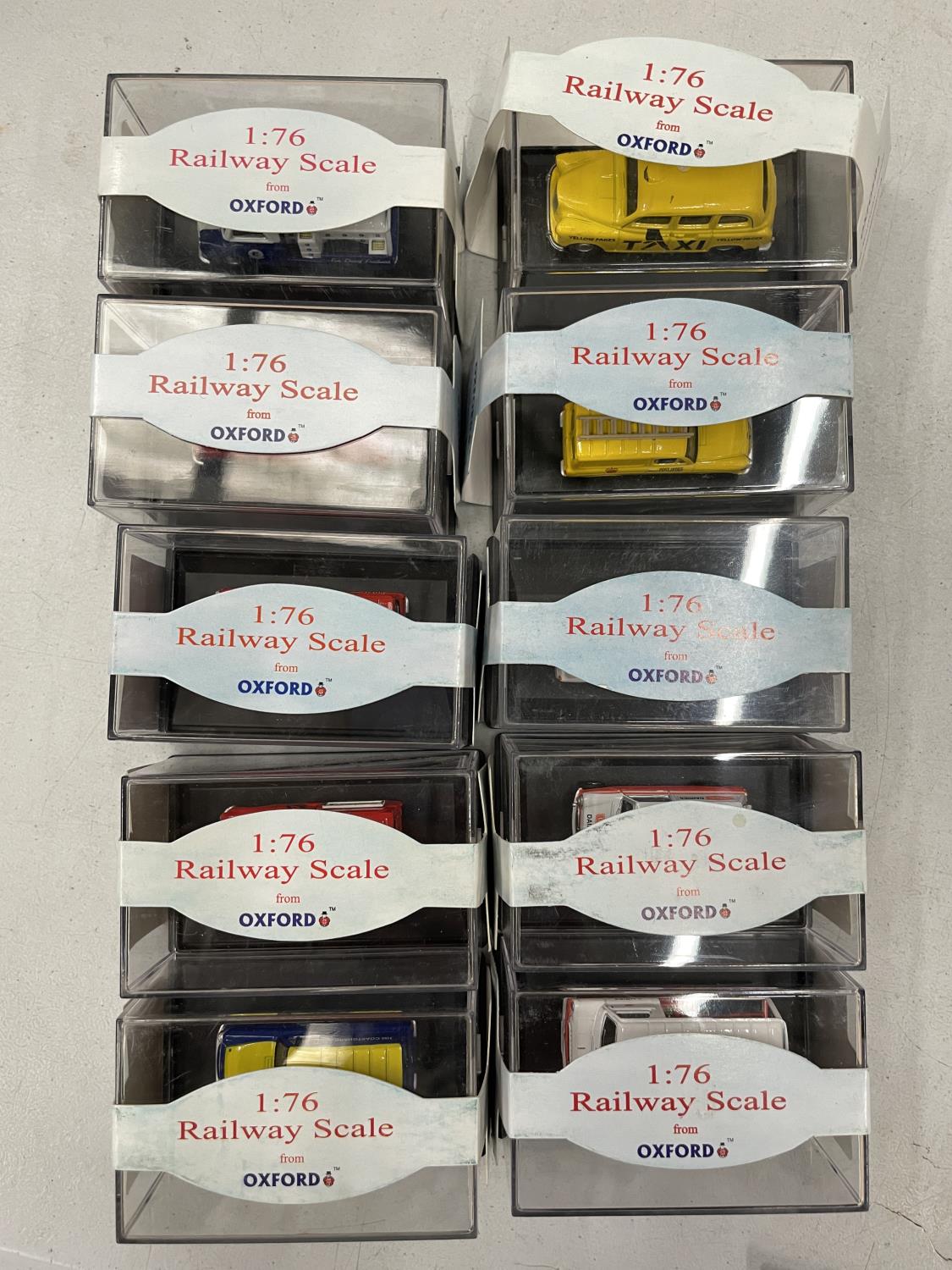 TEN BOXED OXFORD 1:76 RAILWAY SCALE VEHICLES - Bild 5 aus 5