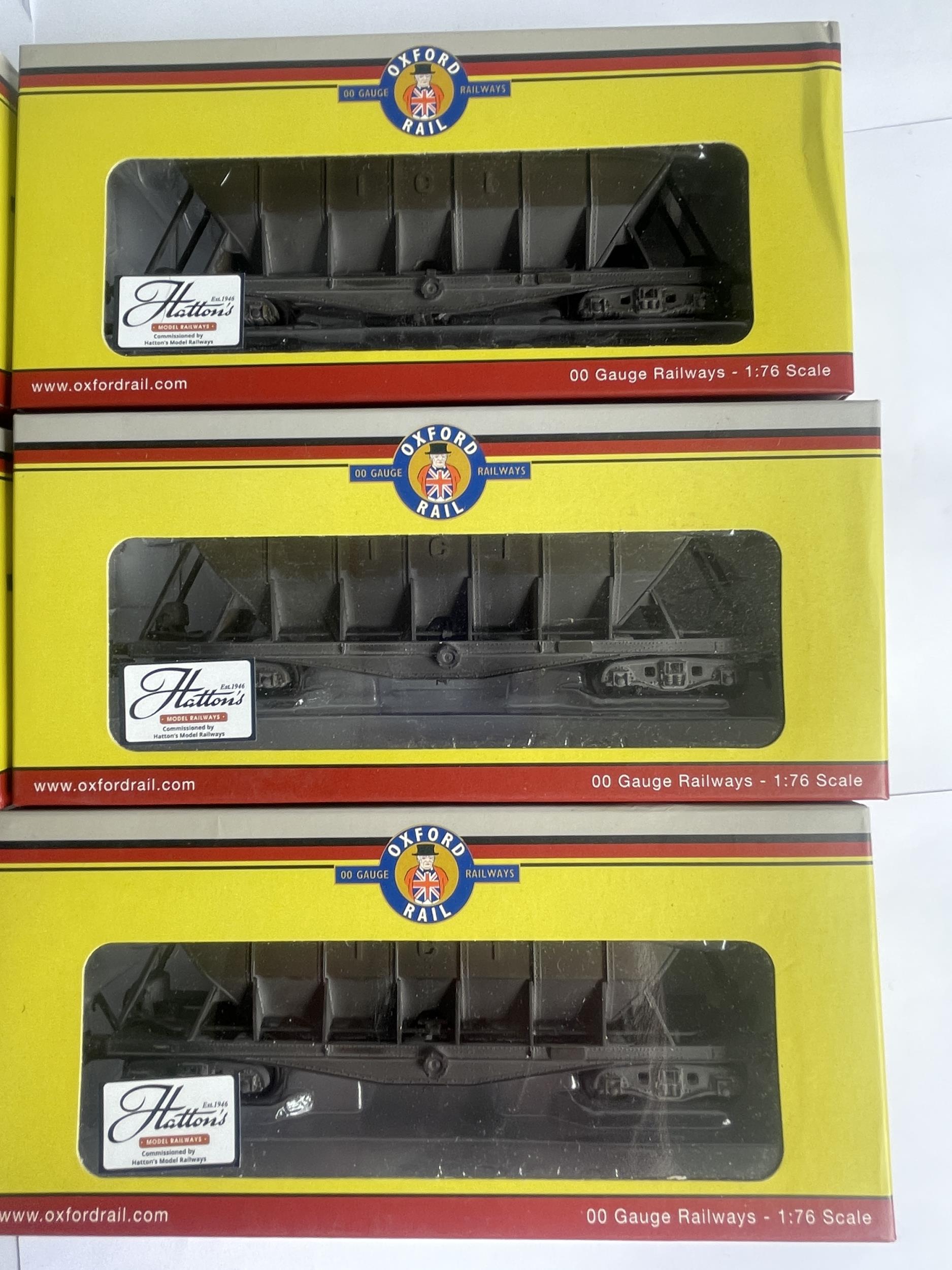 FIVE BOXED OXFORD RAIL 00 GAUGE FREIGHT HOPPER WAGONS - Image 3 of 4