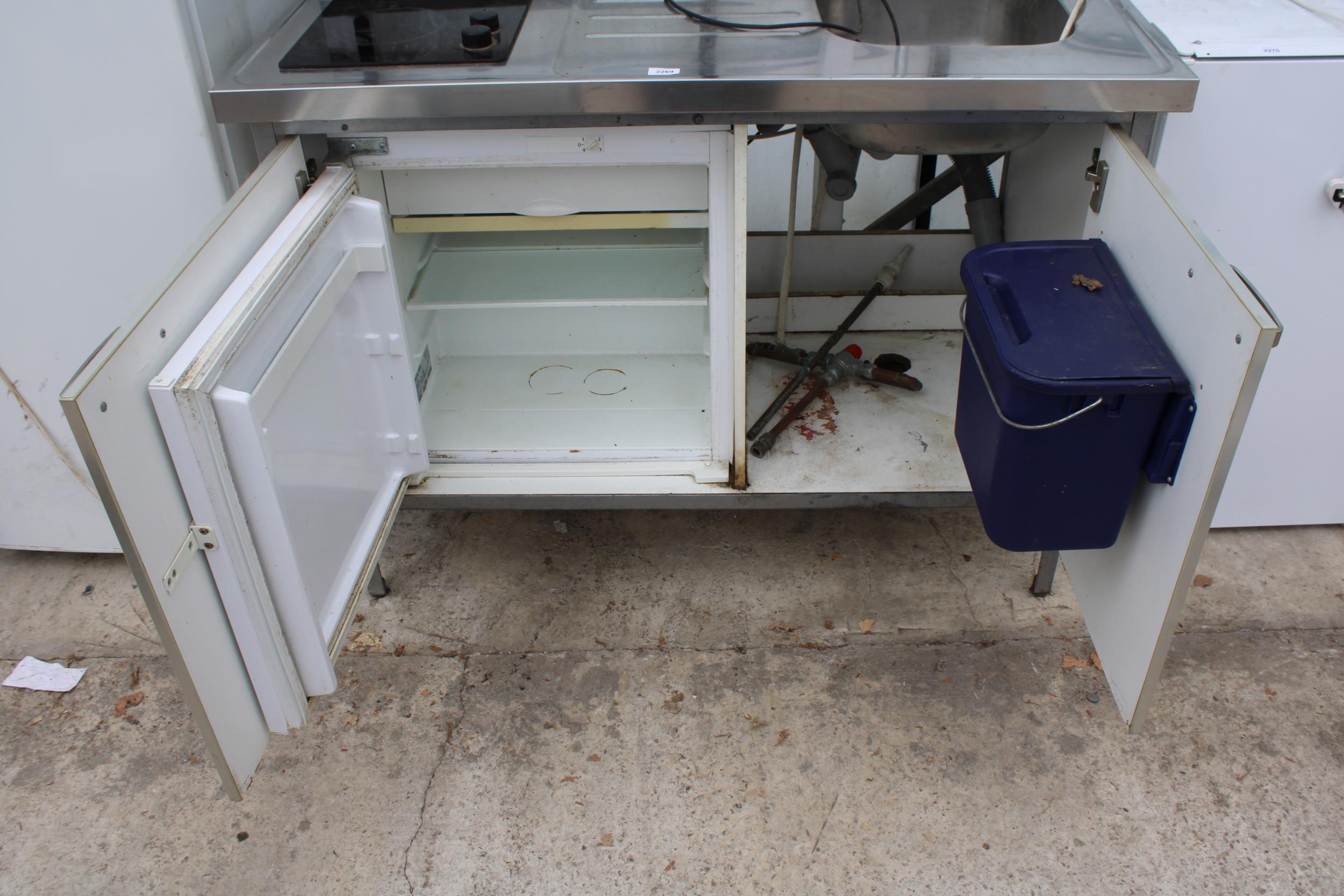 A STAINLESS STEEL SINK UNIT WITH BUILT IN UNDERCOUNTER FRIDGE AND COUNTER TOP HOB - Image 4 of 4