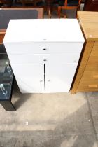 A MODERN WHITE BATHROOM CABINET, 25" WIDE