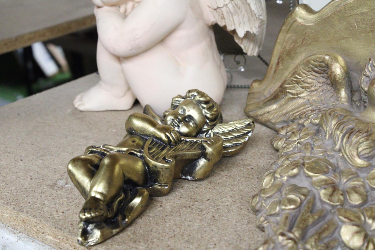 A COLLECTION OF INTERIOR DESIGN PIECES TO INCLUDE, A CHERUB GILT SHELF AND WALL HANGINGS, MANTLE - Image 3 of 7