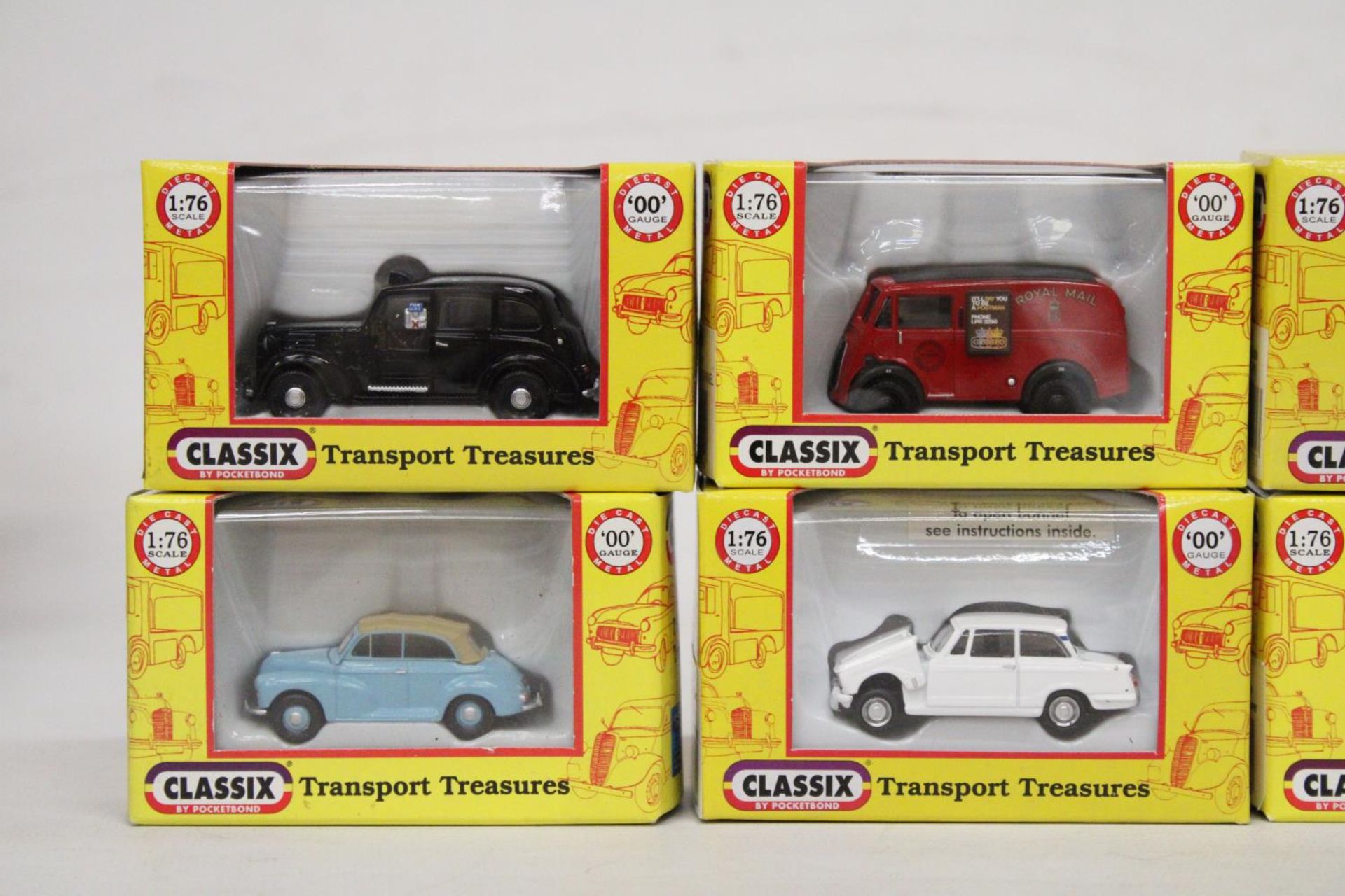 EIGHT AS NEW AND BOXED CLASSIX TRANSPORT TREASURES VEHICLES - Image 2 of 4